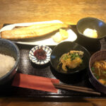 「魚肴酒場よし」さんで焼魚定食ランチを食べてきました